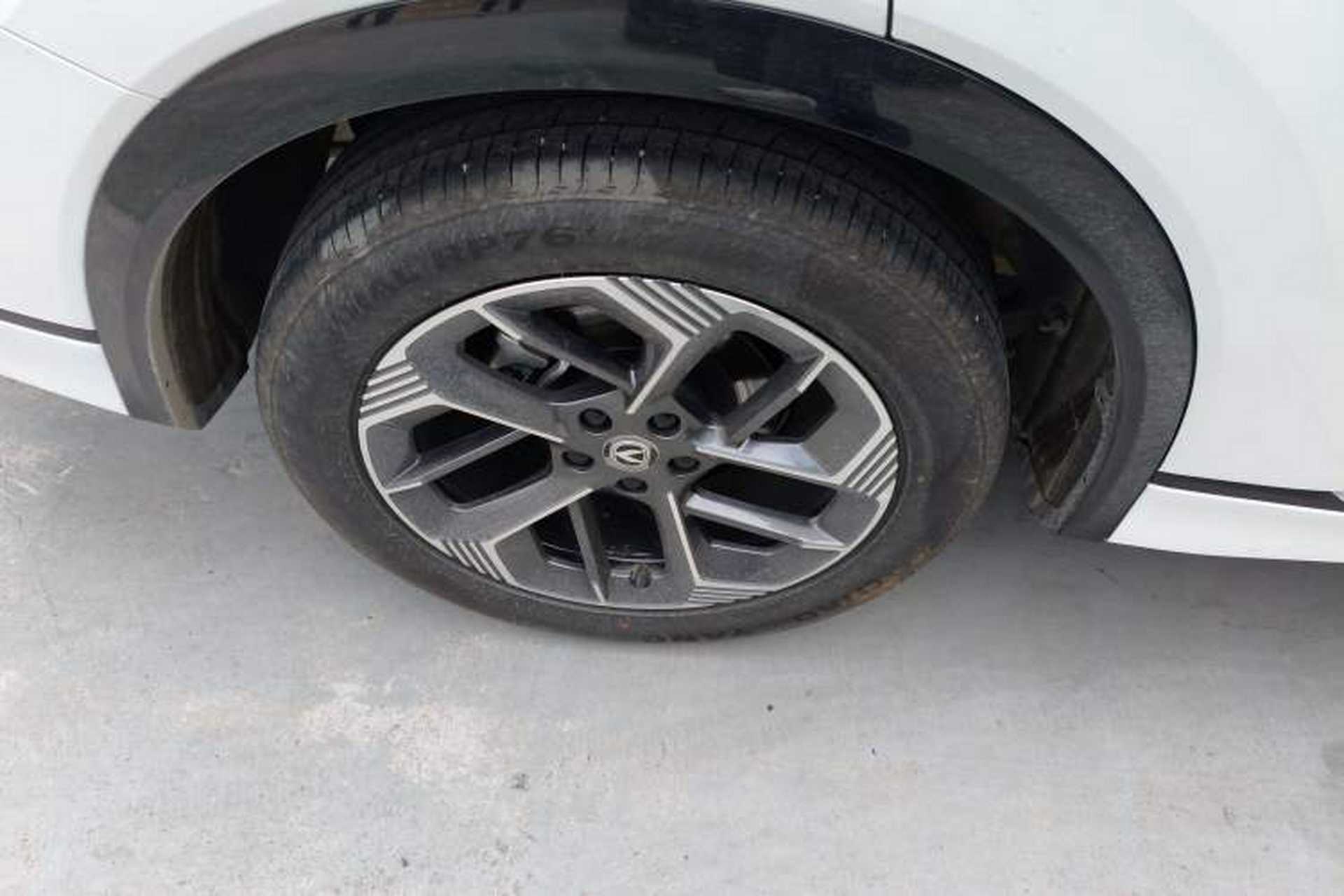 Used CHANGAN CS75 PLUS 2025 4th Generation 1.5T New Blue Whale Smart Luxury Edition Right Rear Wheel Hub