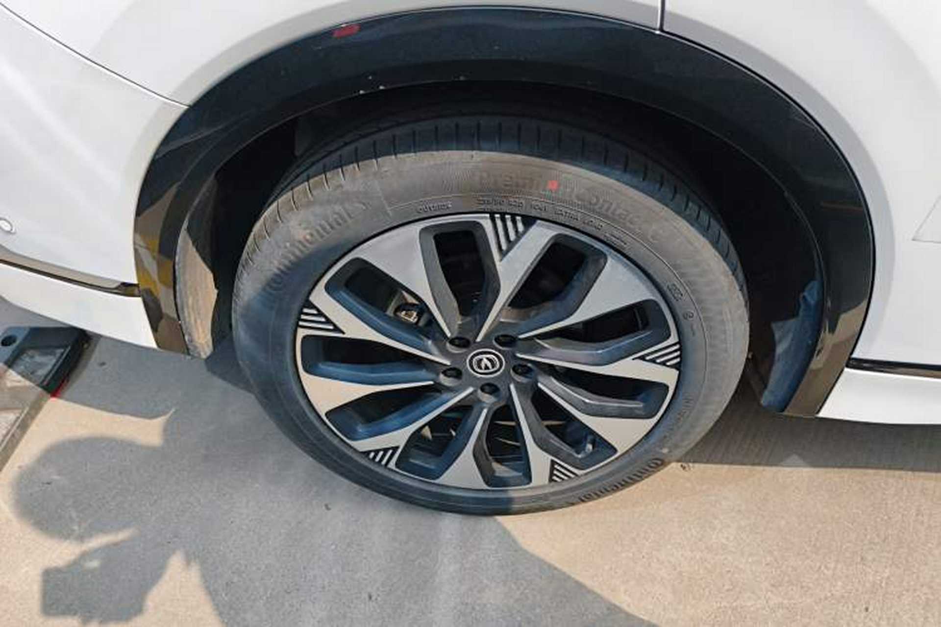 Used CHANGAN CS75 PLUS 2025 4th Generation UItra 2.0T New Blue Whale Smart Intelligent Powertrain Version Right Rear Wheel Hub
