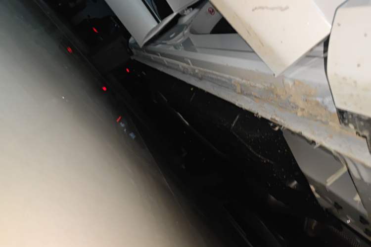 Used CHANGAN CS75 PLUS 2025 4th Generation 1.5T New Blue Whale Smart Luxury Edition Right Side Sill