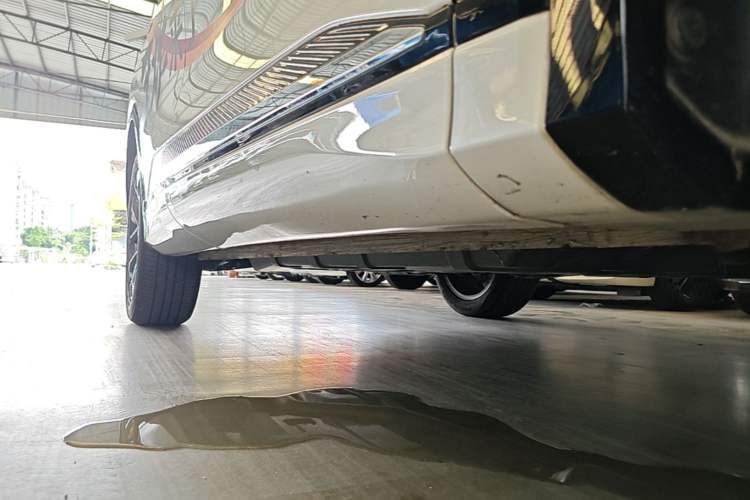 Used CHANGAN CS75 PLUS 2025 4th Generation 1.5T New Blue Whale Smart Luxury Edition Right Side Sill