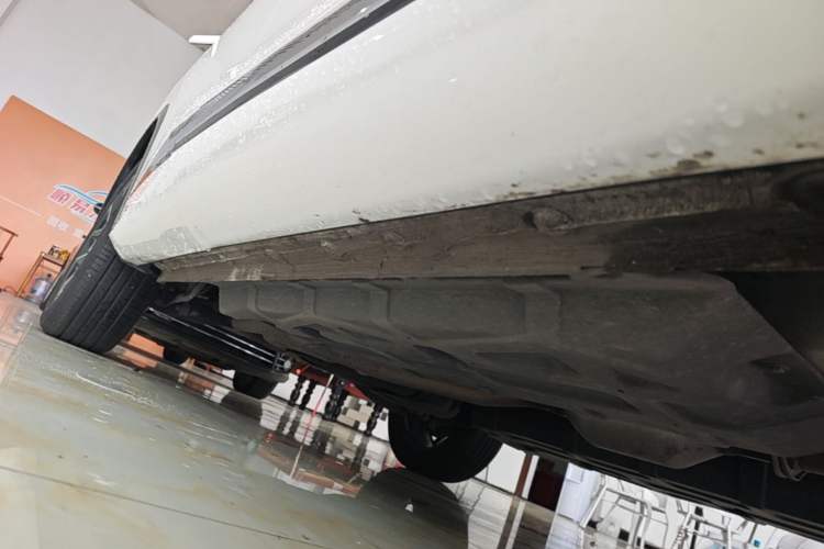 Used CHANGAN CS75 PLUS 2025 4th Generation 1.5T New Blue Whale Smart Luxury Edition Right Side Sill