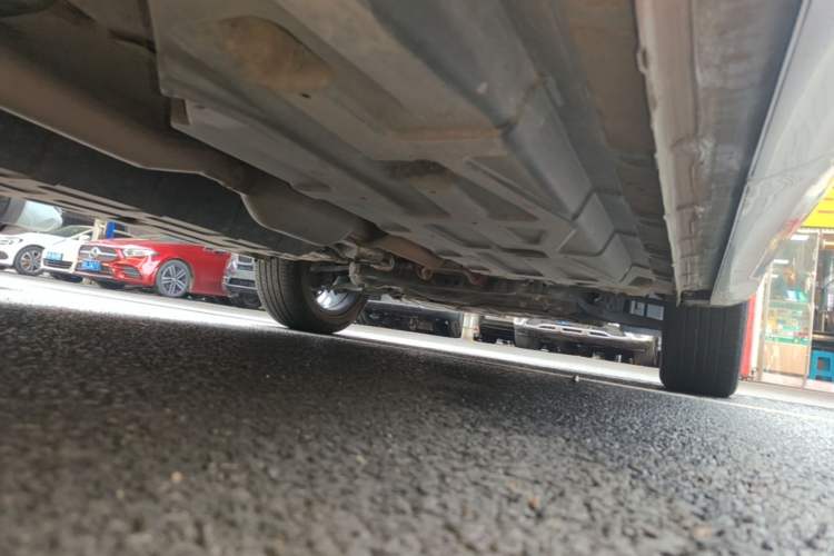 Used CHANGAN CS75 PLUS 2025 4th Generation 1.5T New Blue Whale Smart Flagship Version Right Side Sill