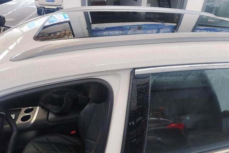 Used CHANGAN CS75 PLUS 2025 4th Generation UItra 2.0T New Blue Whale – Smart & Powerful Version Roof