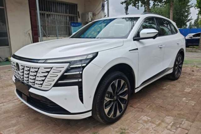 Used CHANGAN CS75 PLUS 2025 4th Generation UItra 2.0T New Blue Whale Smart Intelligent Powertrain Version