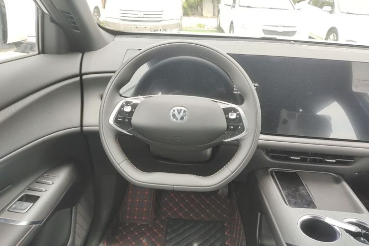 Used CHANGAN CS75 PLUS 2025 4th Generation 1.5T New Blue Whale Smart Luxury Edition Steering Wheel