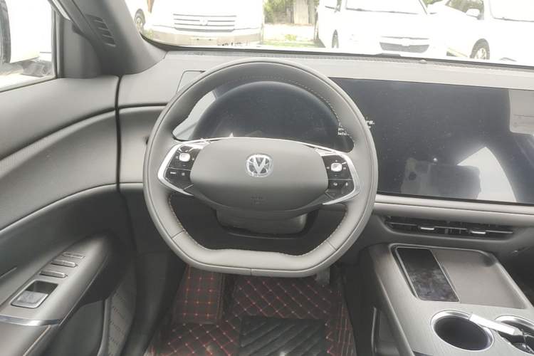 Used CHANGAN CS75 PLUS 2025 4th Generation 1.5T New Blue Whale Smart Luxury Edition Steering Wheel