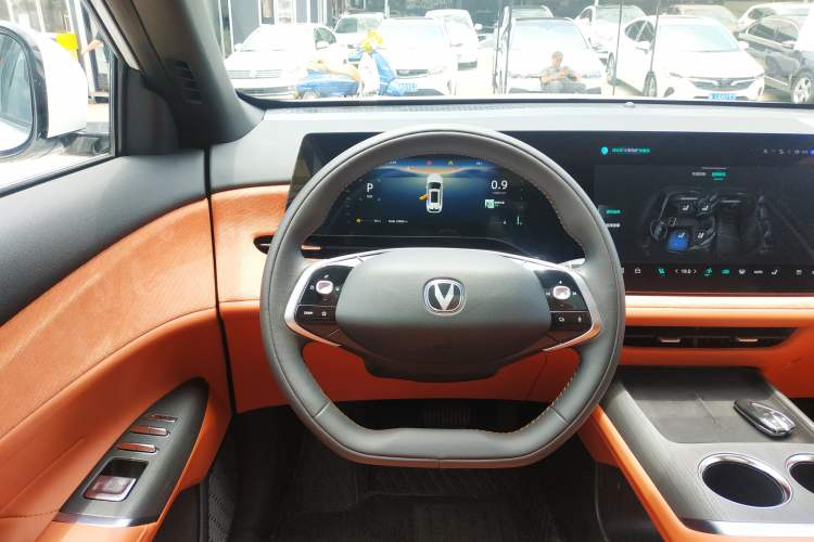 Used CHANGAN CS75 PLUS 2025 4th Generation 1.5T New Blue Whale Smart Luxury Edition Steering Wheel