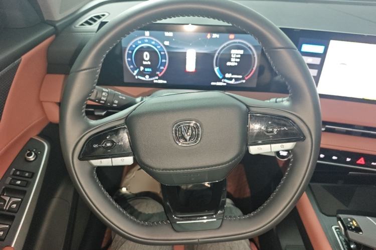 Used CHANGAN CS75 PLUS 2025 Model, 3rd Generation Champion Edition 1.5T Jingling Version Steering Wheel