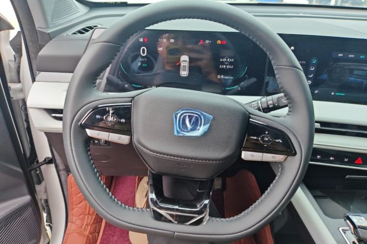 Used CHANGAN CS75 PLUS 2025 Model, 3rd Generation Champion Edition 1.5T Jinghang Version Steering Wheel
