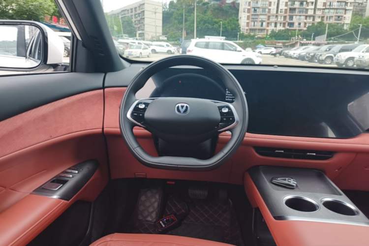 Used CHANGAN CS75 PLUS 2025 4th Generation UItra 2.0T New Blue Whale – Smart & Powerful Version Steering Wheel
