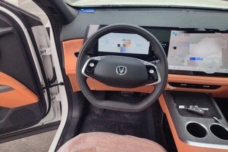 Used CHANGAN CS75 PLUS 2025 4th Generation 1.5T New Blue Whale Smart Luxury Edition Steering Wheel
