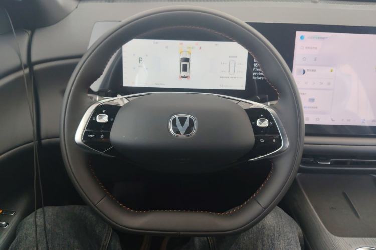 Used CHANGAN CS75 PLUS 2025 Model, 4th Generation 1.5T New Blue Whale Smart Excellence Version Steering Wheel