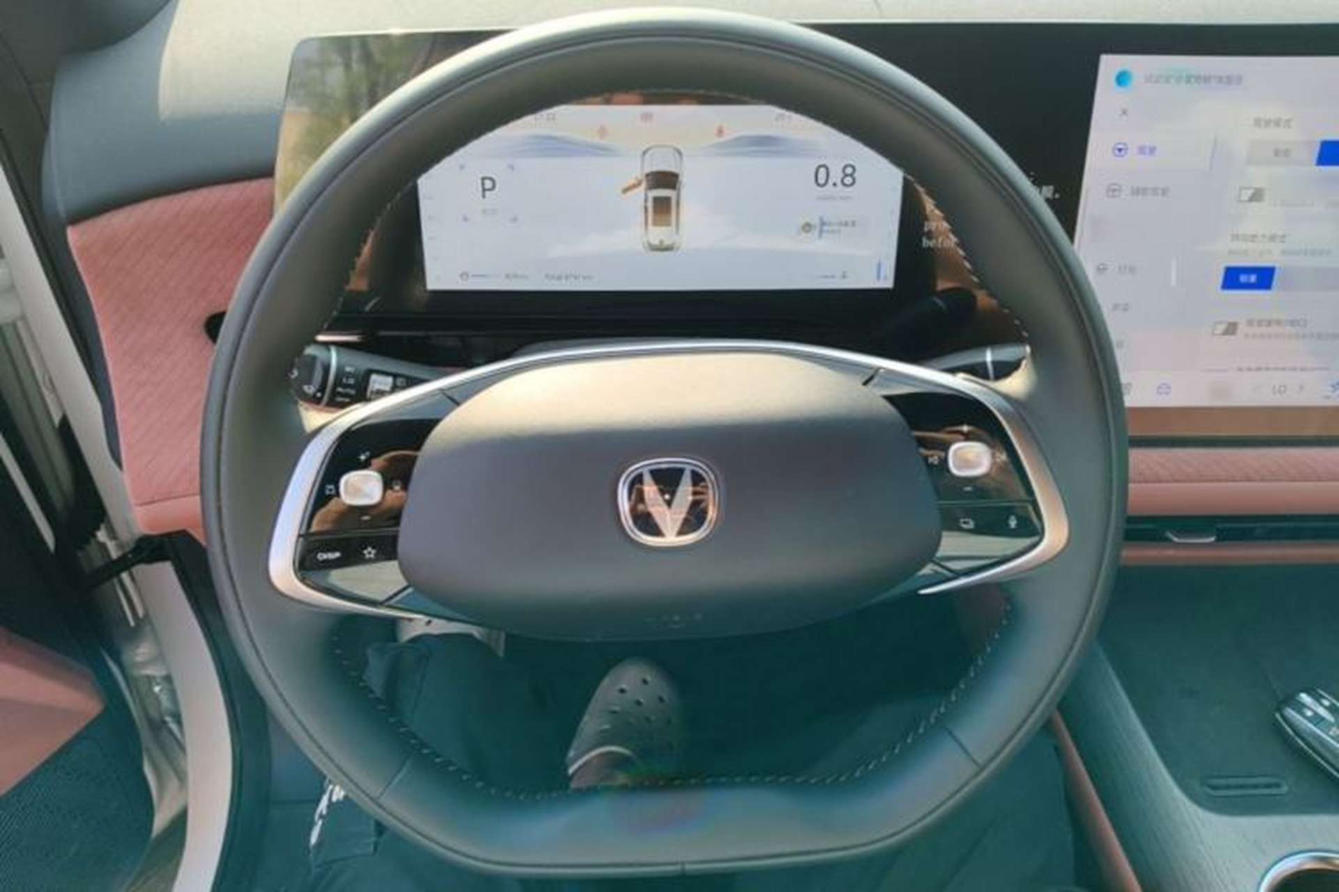 Used CHANGAN CS75 PLUS 2025 4th Generation 1.5T New Blue Whale Smart Luxury Edition Steering Wheel