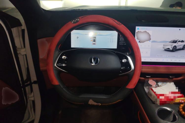Used CHANGAN CS75 PLUS 2025 4th Generation 1.5T New Blue Whale Smart Flagship Version Steering Wheel