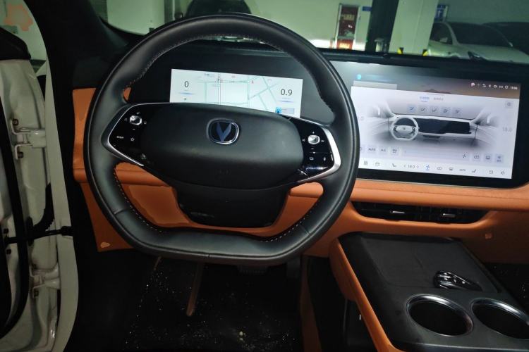 Used CHANGAN CS75 PLUS 2025 4th Generation 1.5T New Blue Whale Smart Flagship Version Steering Wheel
