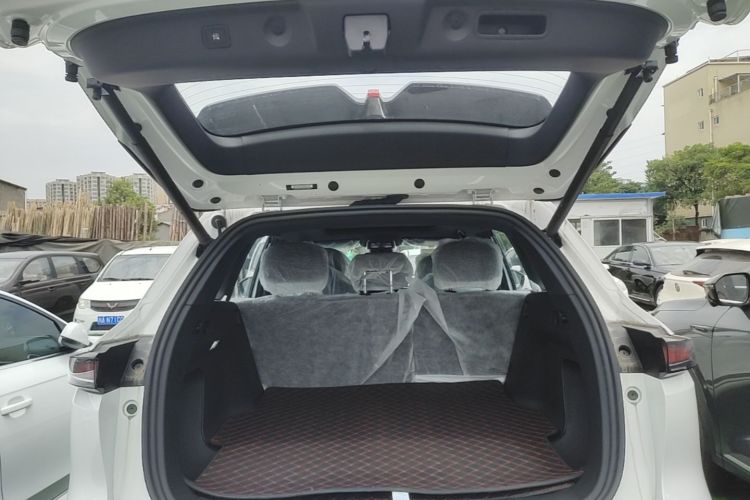 Used CHANGAN CS75 PLUS 2025 4th Generation 1.5T New Blue Whale Smart Luxury Edition Trunk