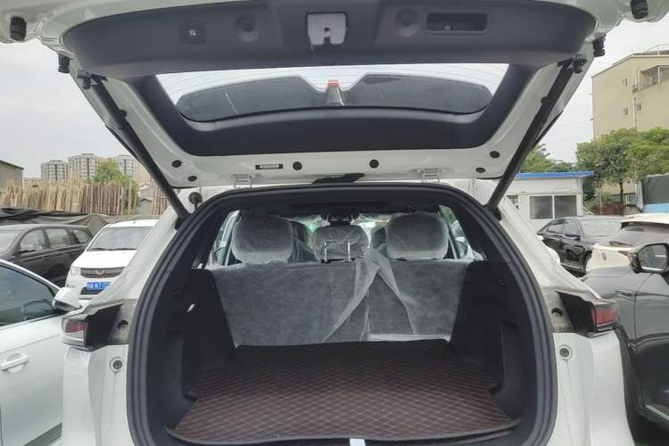 Used CHANGAN CS75 PLUS 2025 4th Generation 1.5T New Blue Whale Smart Luxury Edition Trunk