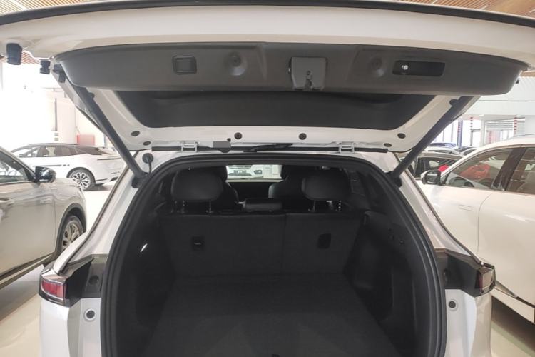 Used CHANGAN CS75 PLUS 2025 4th Generation 1.5T New Blue Whale Smart Luxury Edition Trunk