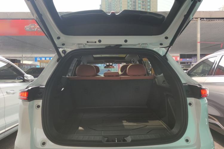 Used CHANGAN CS75 PLUS 2025 4th Generation 1.5T New Blue Whale Smart Flagship Version Trunk