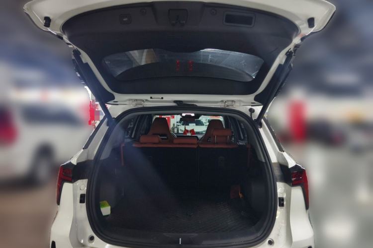 Used CHANGAN CS75 PLUS 2025 Model, 3rd Generation Champion Edition 1.5T Jinghang Version Trunk