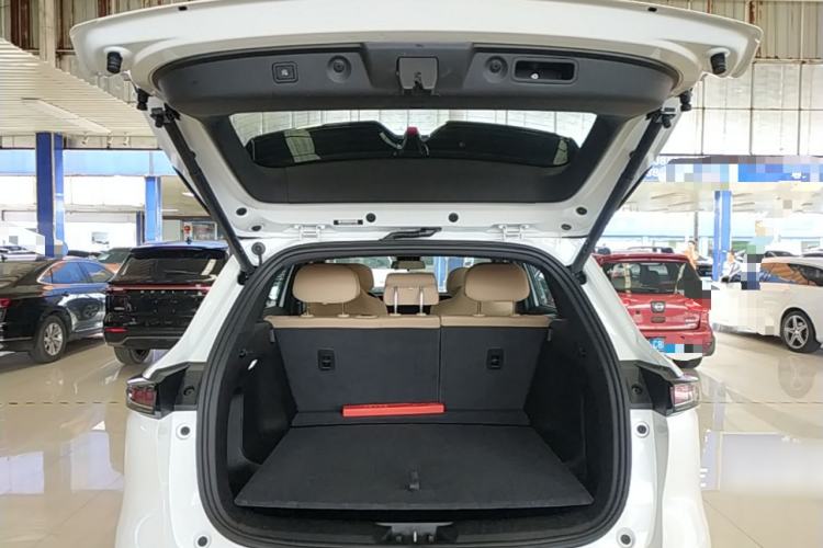 Used CHANGAN CS75 PLUS 2025 4th Generation 1.5T New Blue Whale Smart Flagship Version Trunk