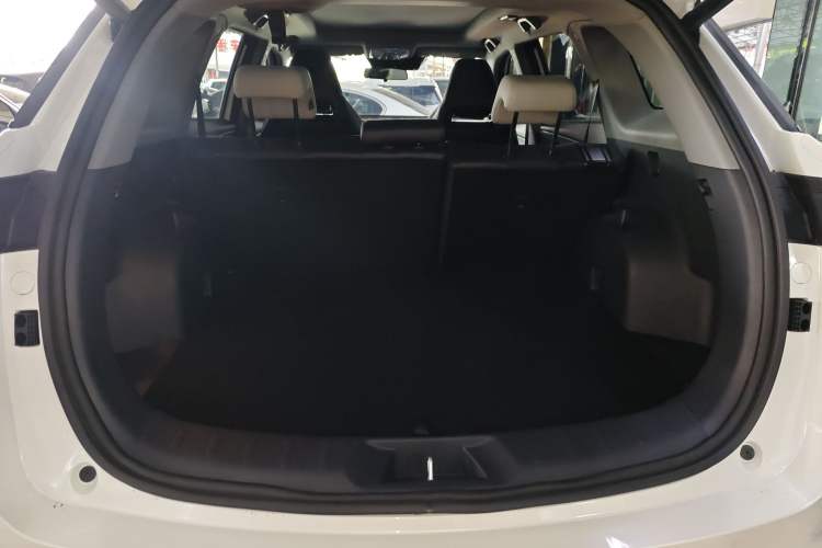 Used CHANGAN CS75 PLUS 2025 Model, 3rd Generation Champion Edition 1.5T Jinghang Version Trunk