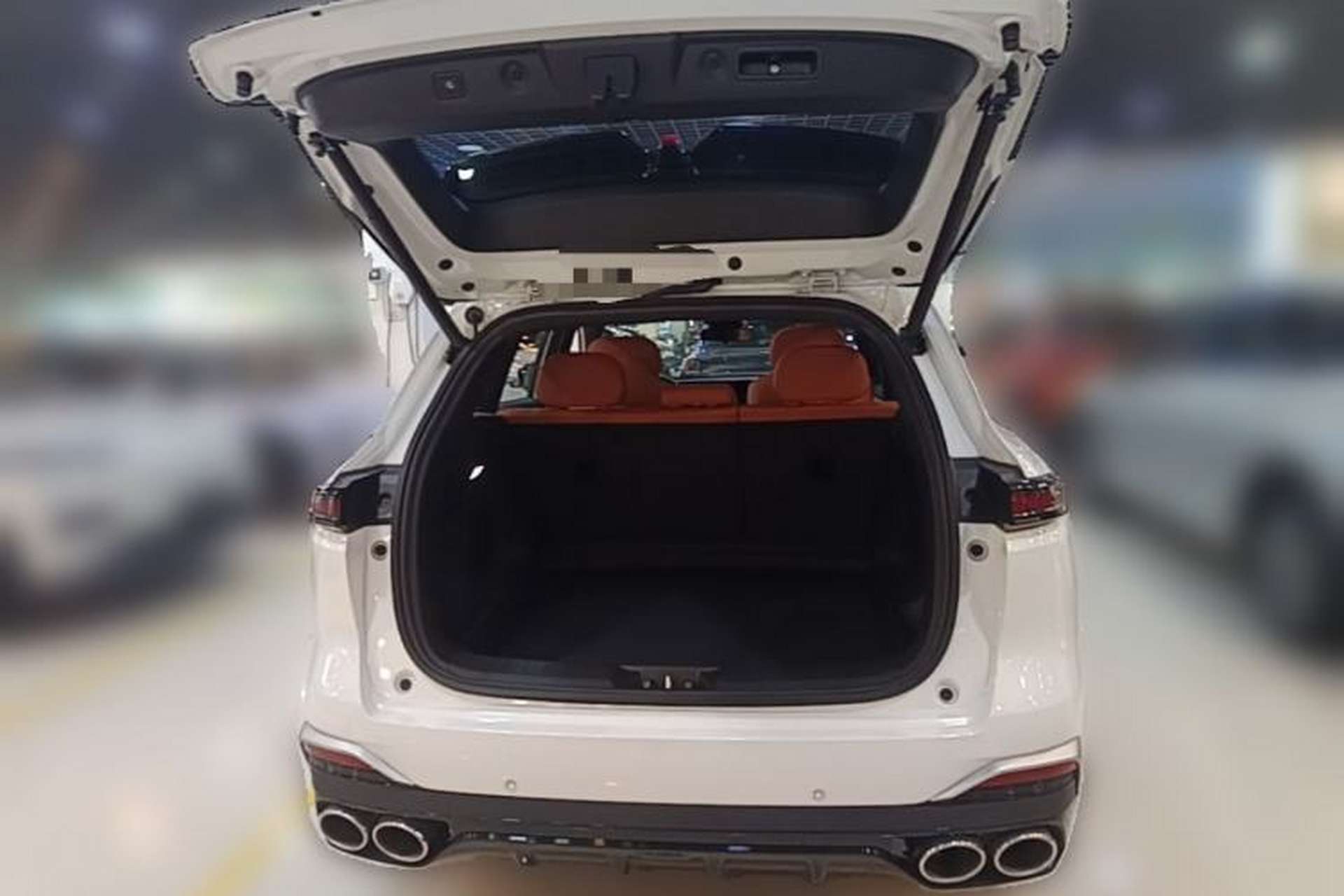 Used CHANGAN CS75 PLUS 2025 4th Generation UItra 2.0T New Blue Whale – Smart & Powerful Version Trunk