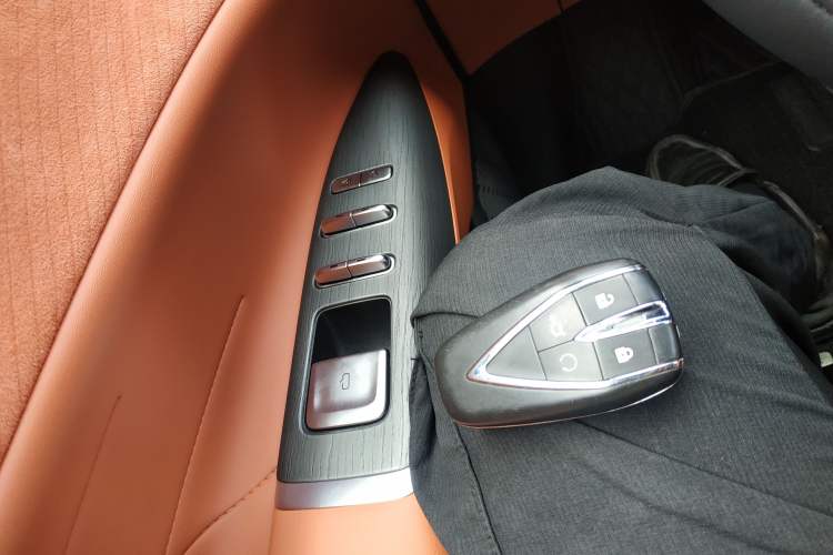 Used CHANGAN CS75 PLUS 2025 4th Generation 1.5T New Blue Whale Smart Luxury Edition Vehicle Key