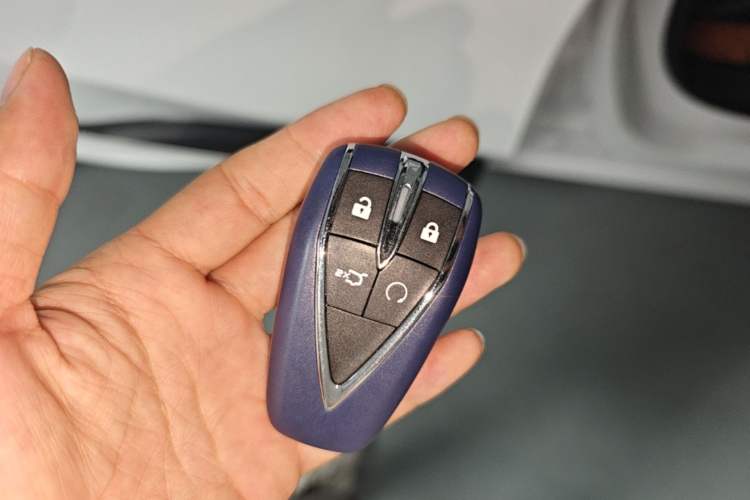 Used CHANGAN CS75 PLUS 2025 Model, 3rd Generation Champion Edition 1.5T Jingling Version Vehicle Key