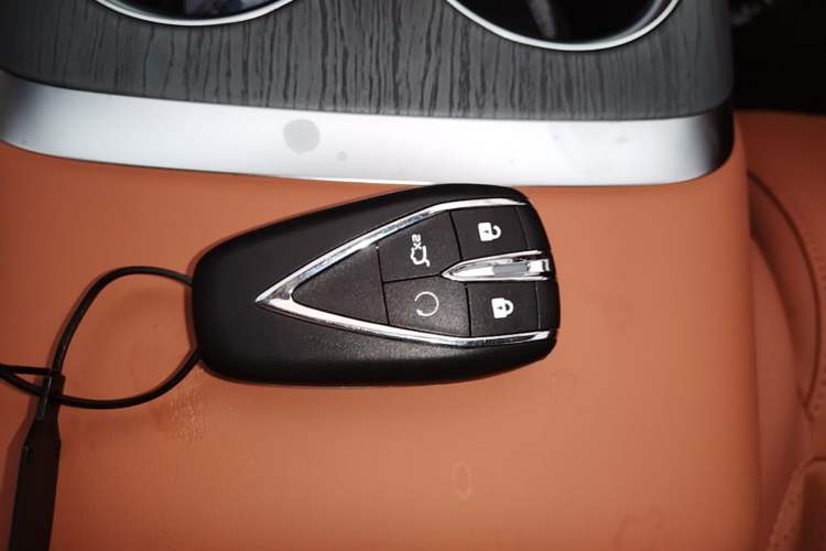 Used CHANGAN CS75 PLUS 2025 4th Generation 1.5T New Blue Whale Smart Luxury Edition Vehicle Key