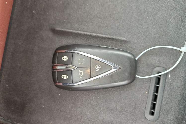 Used CHANGAN CS75 PLUS 2025 4th Generation UItra 2.0T New Blue Whale Smart Intelligent Powertrain Version Vehicle Key