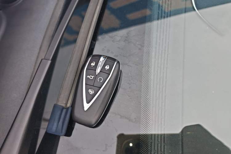 Used CHANGAN CS75 PLUS 2025 4th Generation UItra 2.0T New Blue Whale Smart Intelligent Powertrain Version Vehicle Key