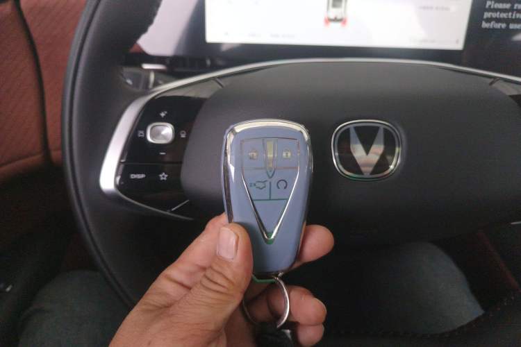 Used CHANGAN CS75 PLUS 2025 4th Generation 1.5T New Blue Whale Smart Luxury Edition Vehicle Key