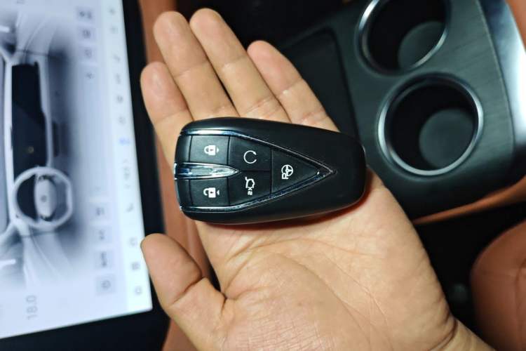 Used CHANGAN CS75 PLUS 2025 4th Generation 1.5T New Blue Whale Smart Flagship Version Vehicle Key