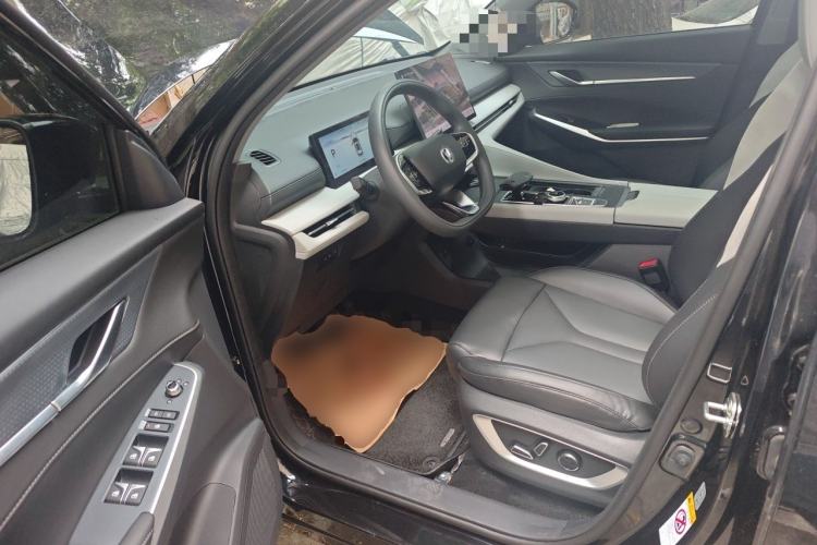 Used CHANGAN CS75 PLUS 2026 Model, Smart Champion Edition 1.5T New Blue Whale Smart Navigation Version Driver Seat