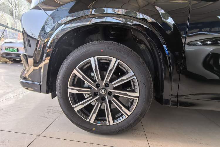 Used CHANGAN CS75 PLUS 2026 Model, Smart Champion Edition 1.5T New Blue Whale Smart Navigation Version Exterior 7