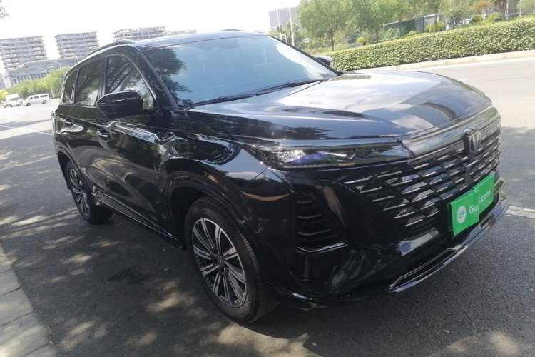 Used CHANGAN CS75 PLUS 2026 Model, Smart Champion Edition 1.5T New Blue Whale Smart Navigation Version Front Right 45 Deg