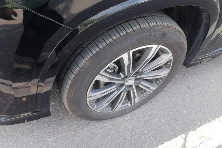 Used CHANGAN CS75 PLUS 2026 Model, Smart Champion Edition 1.5T New Blue Whale Smart Navigation Version Left Front Wheel Hub