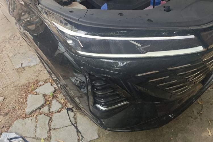 Used CHANGAN CS75 PLUS 2026 Model, Smart Champion Edition 1.5T New Blue Whale Smart Navigation Version Right Front Headlight