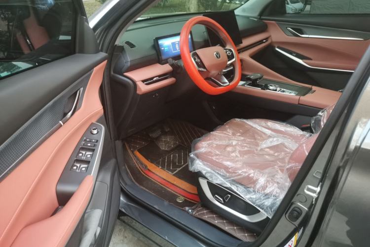 Used CHANGAN CS75 PLUS 2026 Model, Smart Champion Edition 1.5T New Blue Whale Smart Leading Version Driver Seat