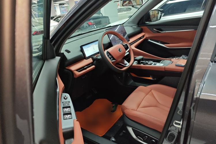 Used CHANGAN CS75 PLUS 2026 Model, Smart Champion Edition 1.5T New Blue Whale Smart Navigation Version Driver Seat