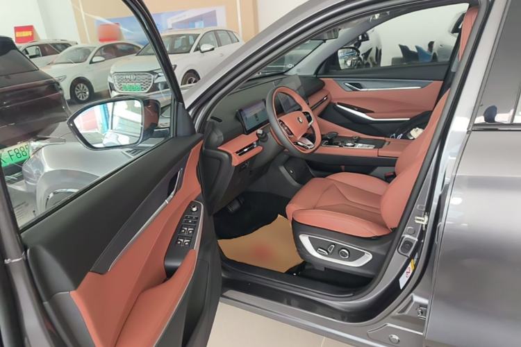 Used CHANGAN CS75 PLUS 2026 Model, Smart Champion Edition 1.5T New Blue Whale Smart Navigation Version Driver Seat