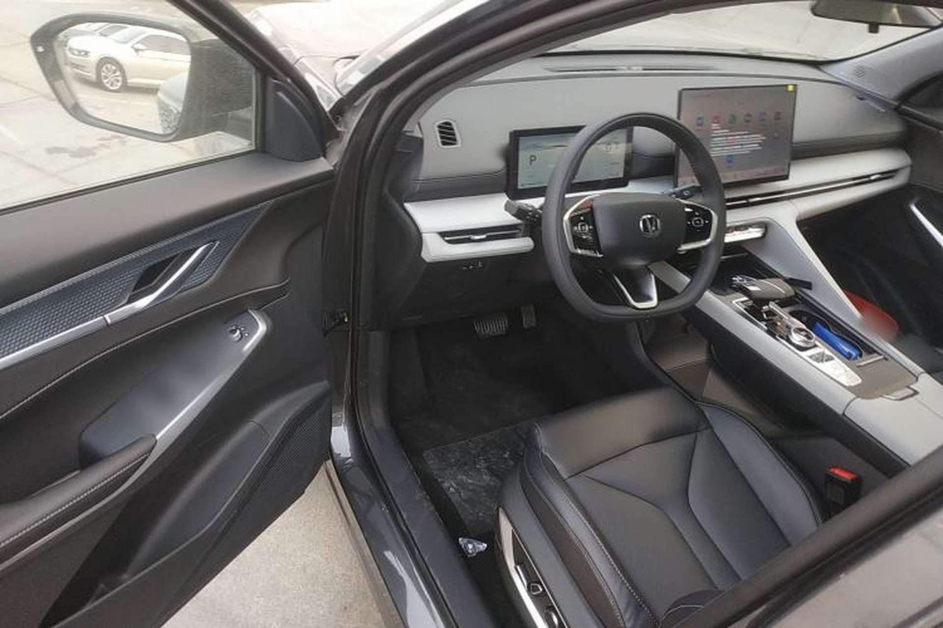 Used CHANGAN CS75 PLUS 2026 Model, Smart Champion Edition 1.5T New Blue Whale Smart Navigation Version Driver Seat