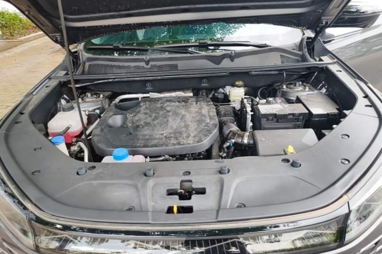 Used CHANGAN CS75 PLUS 2026 Model, Smart Champion Edition 1.5T New Blue Whale Smart Navigation Version Engine Bay