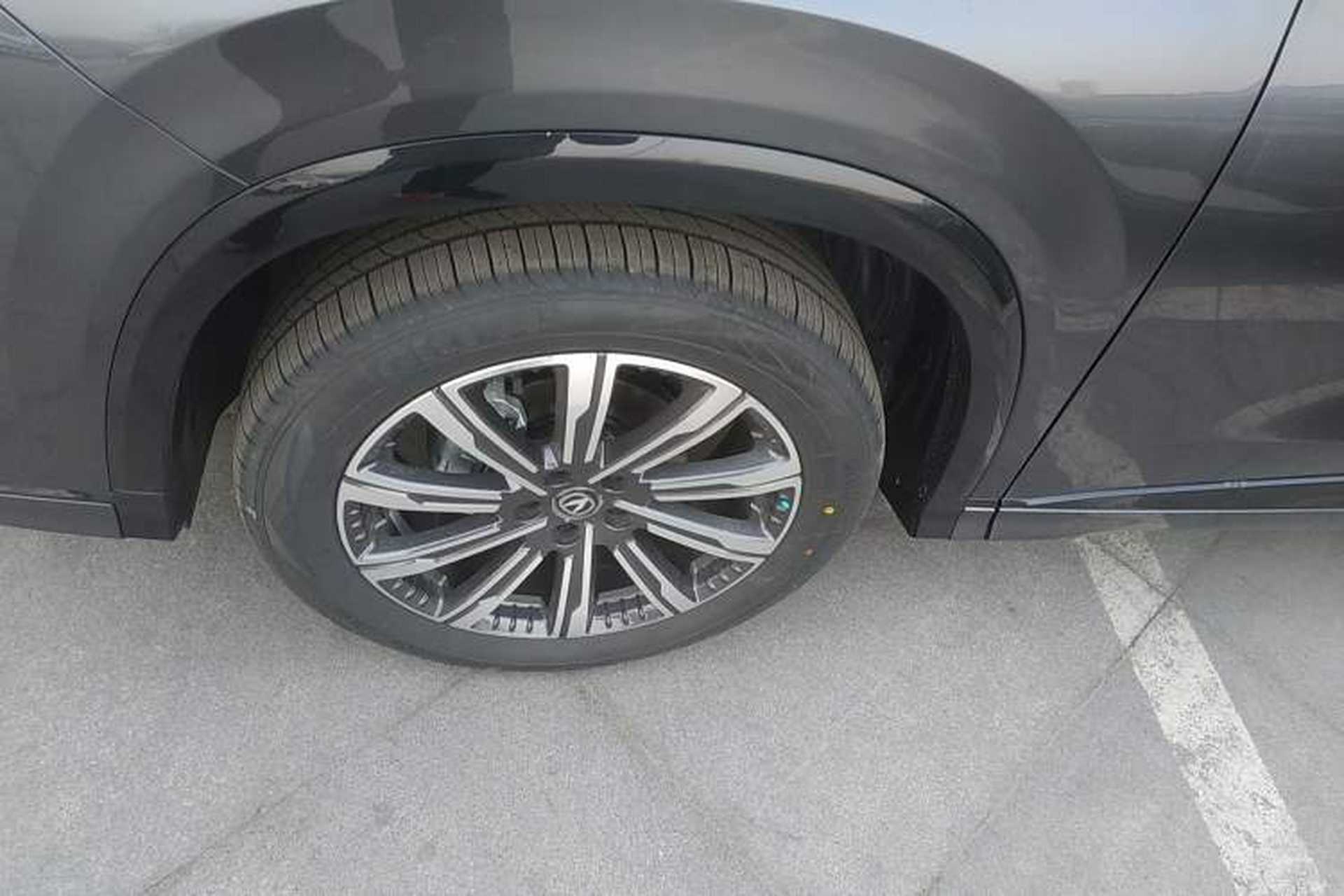 Used CHANGAN CS75 PLUS 2026 Model, Smart Champion Edition 1.5T New Blue Whale Smart Navigation Version Exterior 4