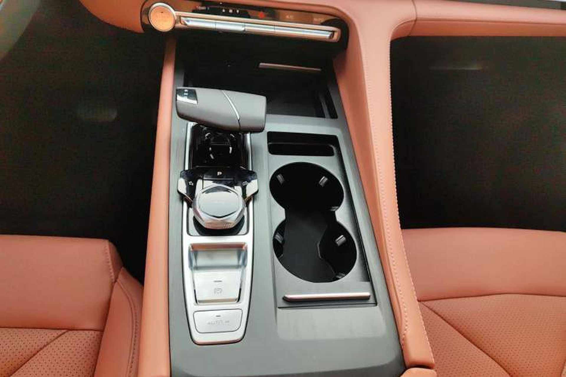 Used CHANGAN CS75 PLUS 2026 Model, Smart Champion Edition 1.5T New Blue Whale Smart Navigation Version Gear Lever
