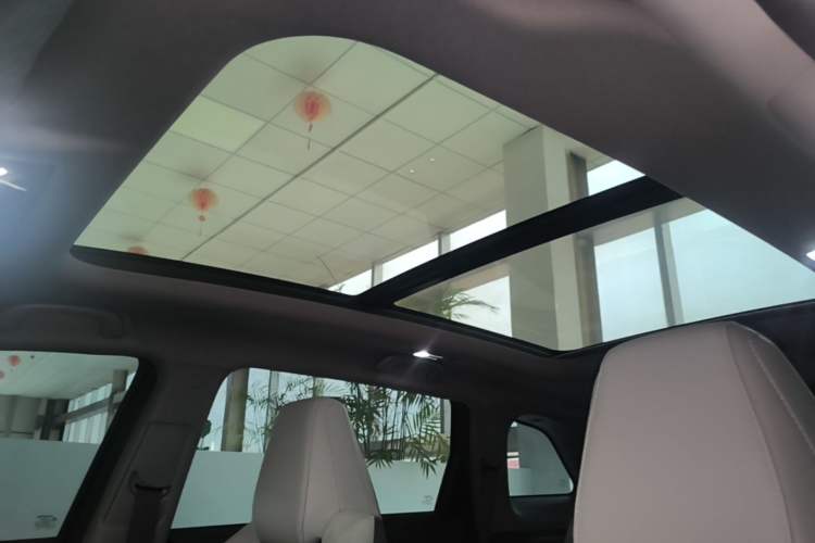 Used CHANGAN CS75 PLUS 2026 Model, Smart Champion Edition 1.5T New Blue Whale Smart Navigation Version Headliner