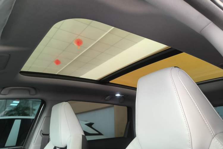 Used CHANGAN CS75 PLUS 2026 Model, Smart Champion Edition 1.5T New Blue Whale Smart Navigation Version Headliner