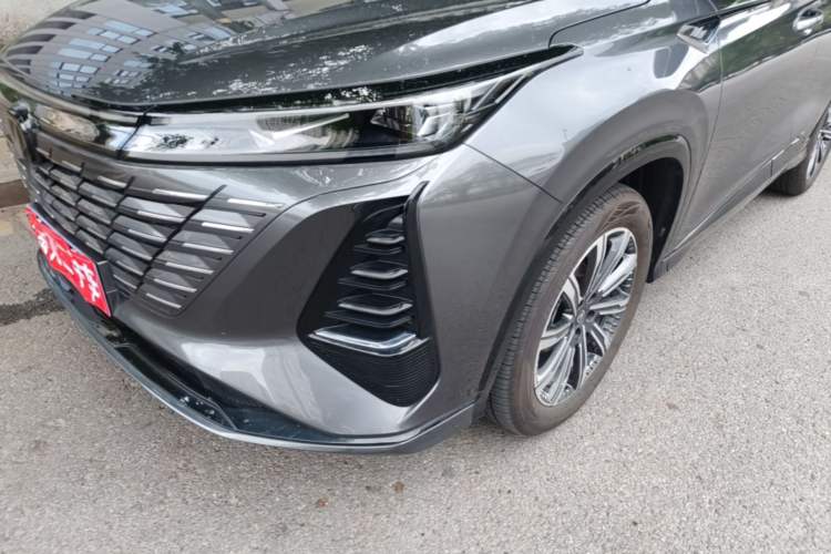 Used CHANGAN CS75 PLUS 2026 Model, Smart Champion Edition 1.5T New Blue Whale Smart Navigation Version Left Front Headlight