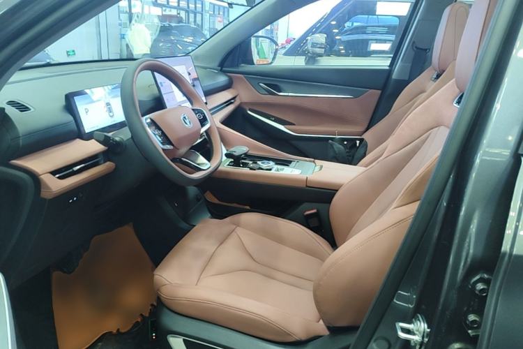 Used CHANGAN CS75 PLUS 2026 Model, Smart Champion Edition 1.5T New Blue Whale Smart Navigation Version Left Front Seat